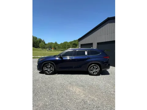 Another view of 2020 Toyota Highlander XLE AWD for sale in Buckhannon, WV at Number One Auto Sales