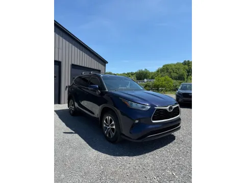 Photos of 2020 Toyota Highlander XLE AWD for sale in Buckhannon, WV at Number One Auto Sales