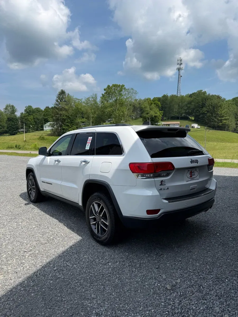 Another view of 2019 Jeep Grand Cherokee Limited 4x4 for sale in Buckhannon, WV at Number One Auto Sales