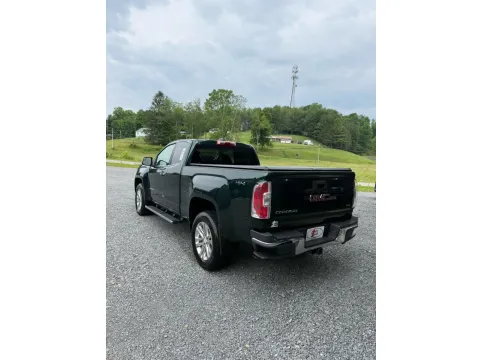 More photos of 2015 GMC Canyon SLT EXTENDED CAB 4X4 at Number One Auto Sales, WV