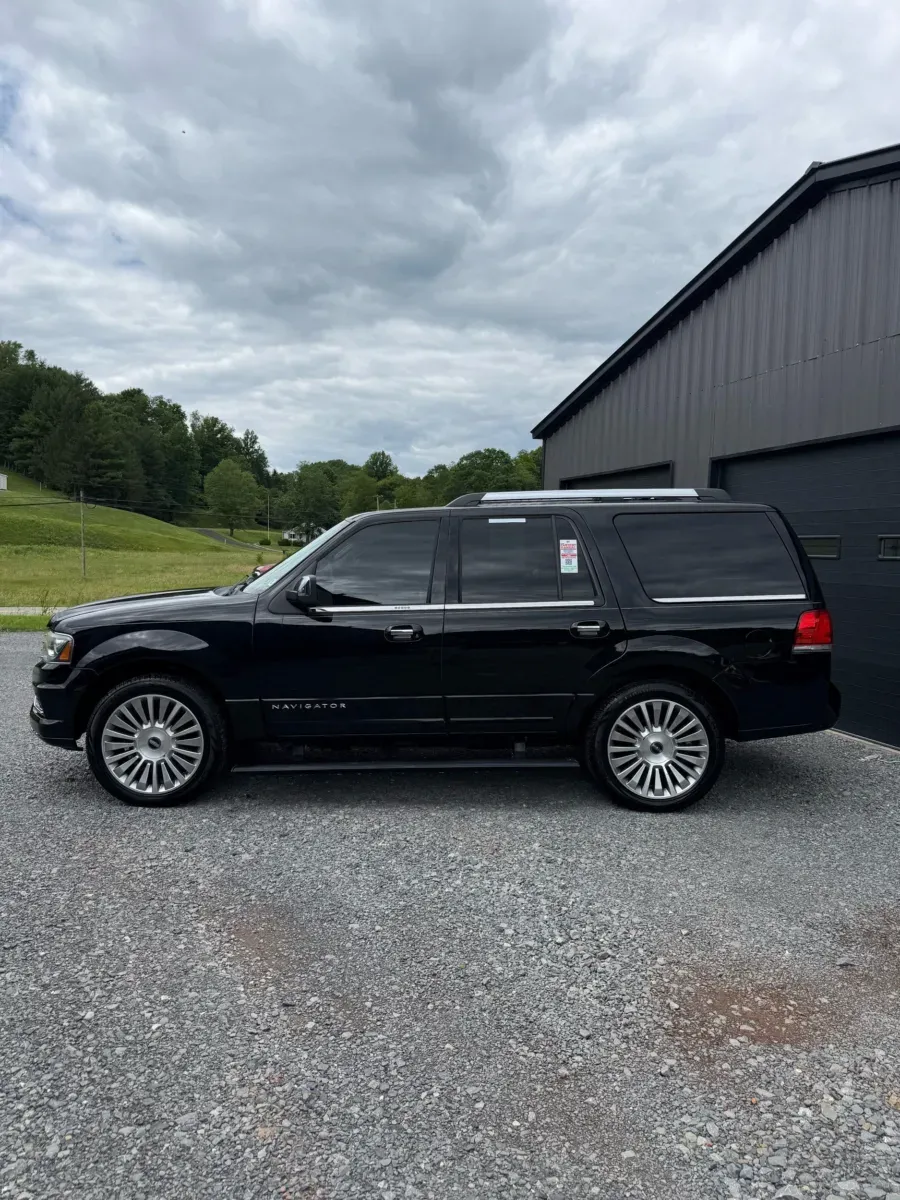 More photos of 2017 Lincoln Navigator Reserve 4X4 at Number One Auto Sales, WV