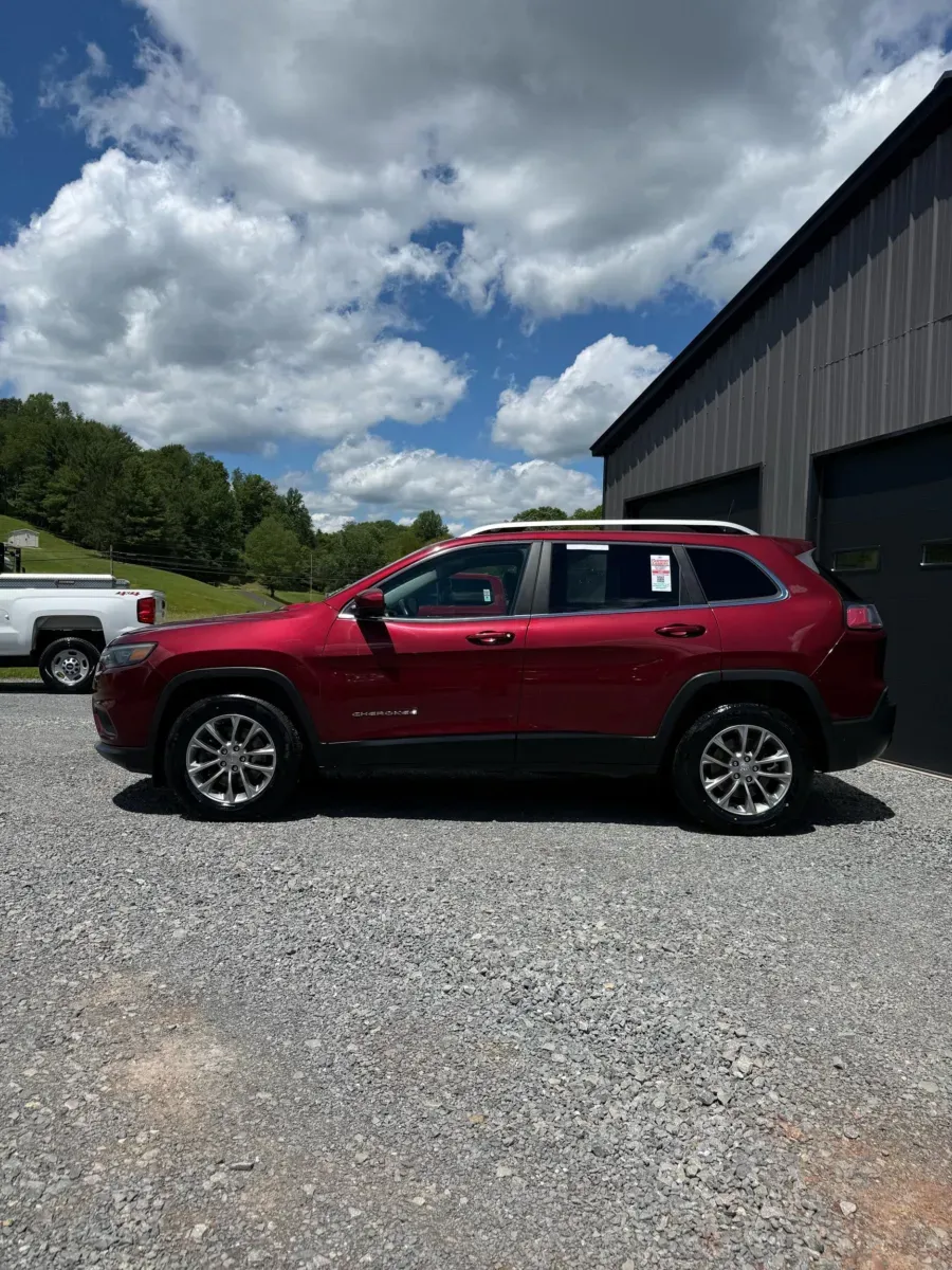 More photos of 2019 Jeep Cherokee Latitude Plus 4x4 at Number One Auto Sales, WV