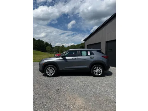 More photos of 2021 Chevrolet Trailblazer LS AWD at Number One Auto Sales, WV
