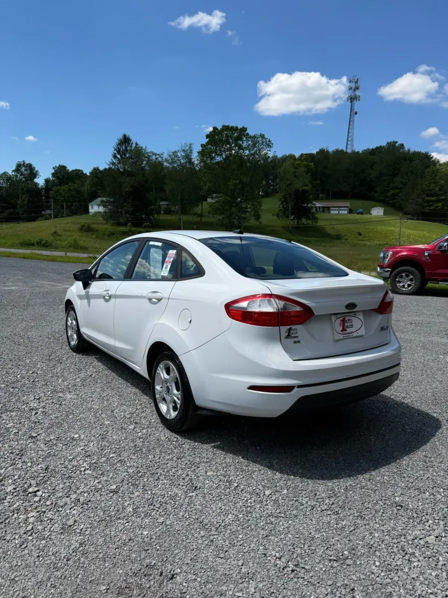 More photos of 2016 Ford Fiesta SE at Number One Auto Sales, WV