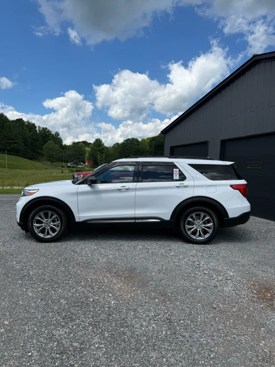 More photos of 2020 Ford Explorer XLT 4WD at Number One Auto Sales, WV
