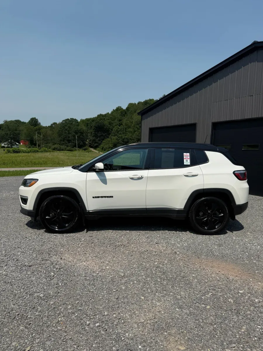 More photos of 2019 Jeep Compass Altitude FWD at Number One Auto Sales, WV
