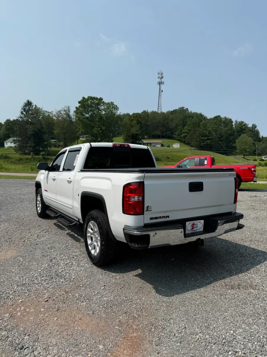 More photos of 2018 GMC Sierra 1500 SLE Crew Cab 4x4 at Number One Auto Sales, WV