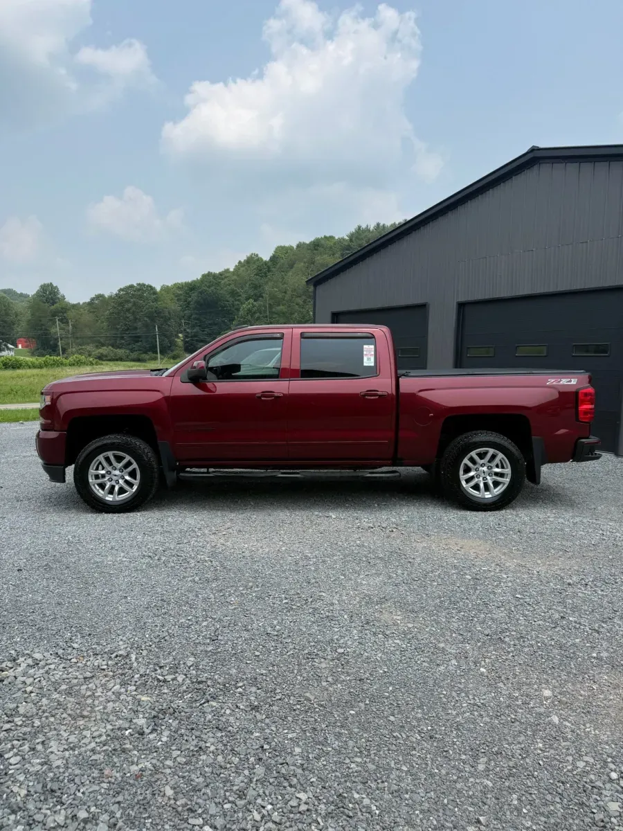 More photos of 2016 Chevrolet Silverado 1500 LT Crew Cab 4x4 at Number One Auto Sales, WV