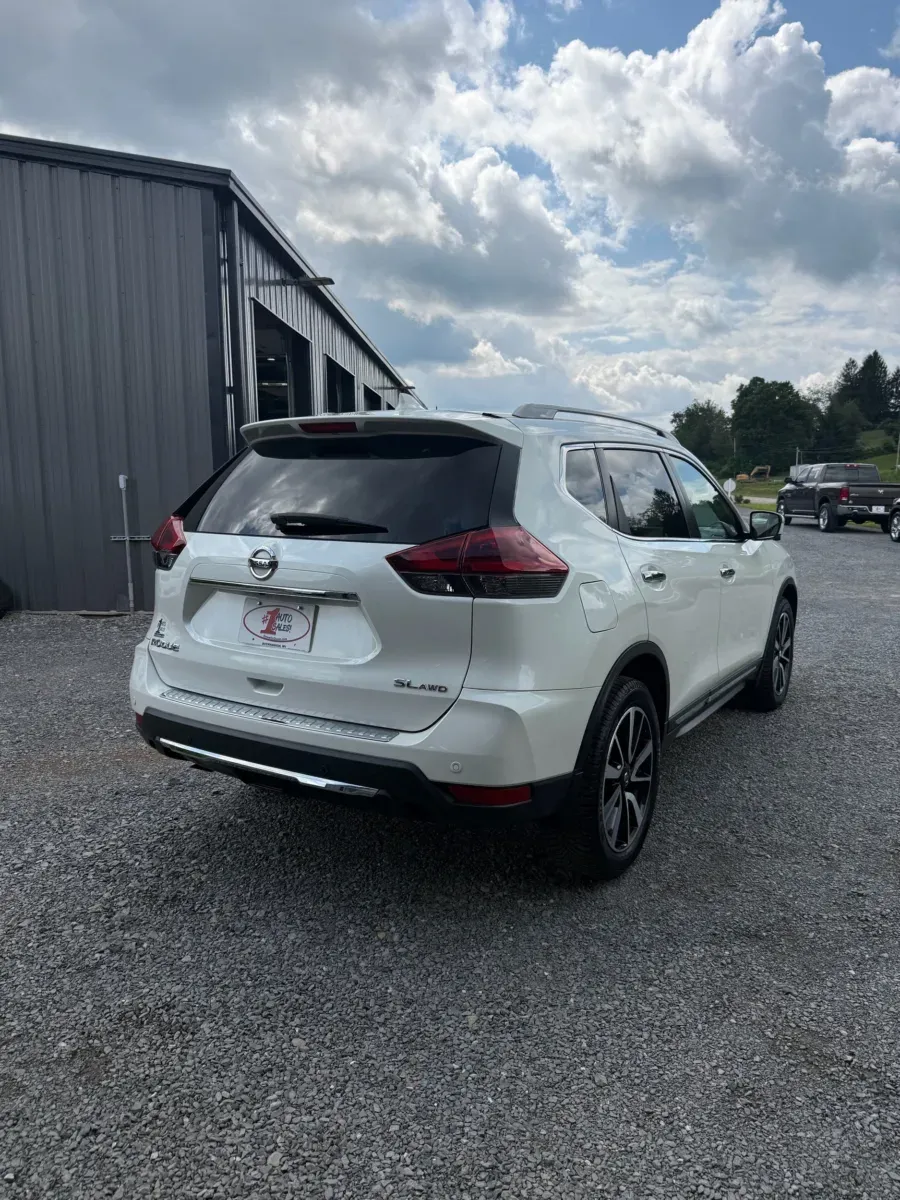 More photos of 2020 Nissan Rogue SL Intelligent AWD at Number One Auto Sales, WV