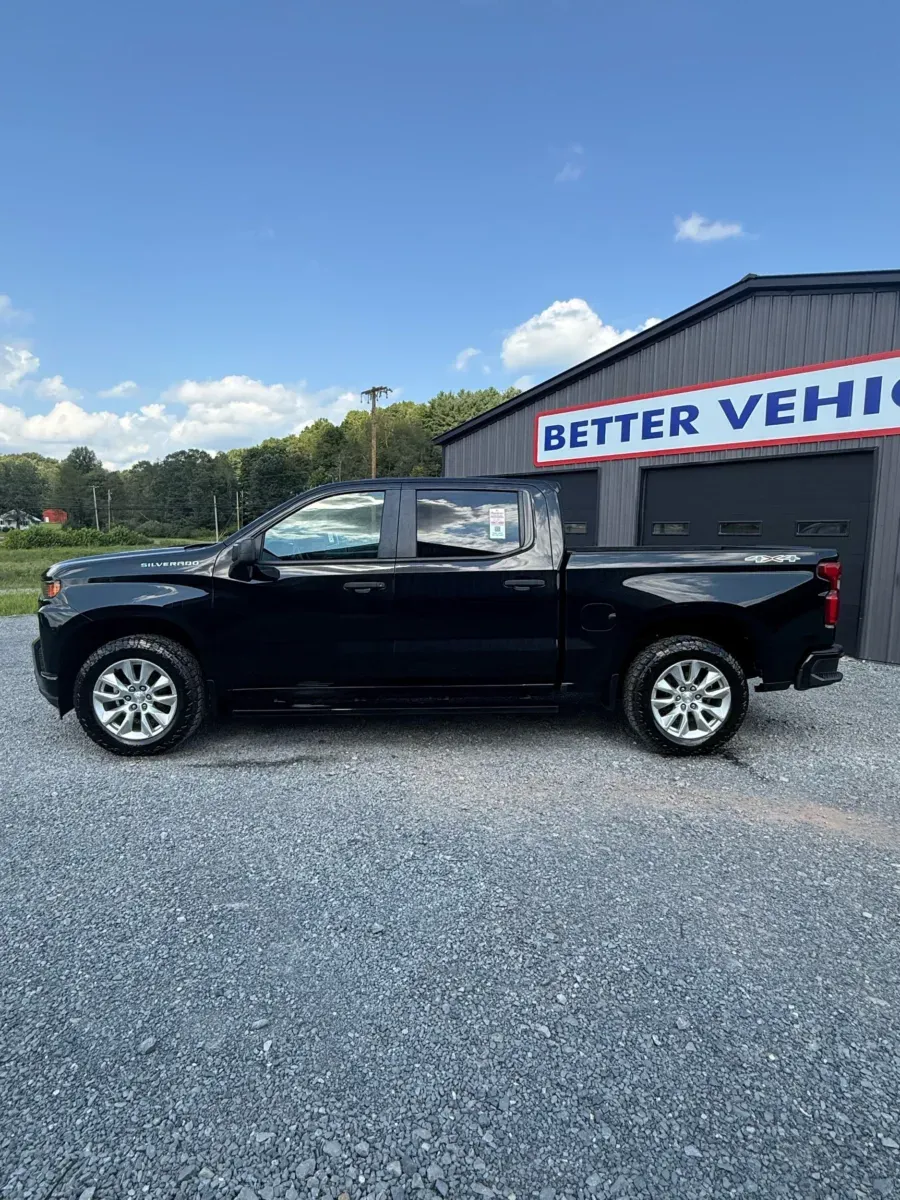 More photos of 2020 Chevrolet Silverado 1500 4WD Crew Cab Custom Edition at Number One Auto Sales, WV