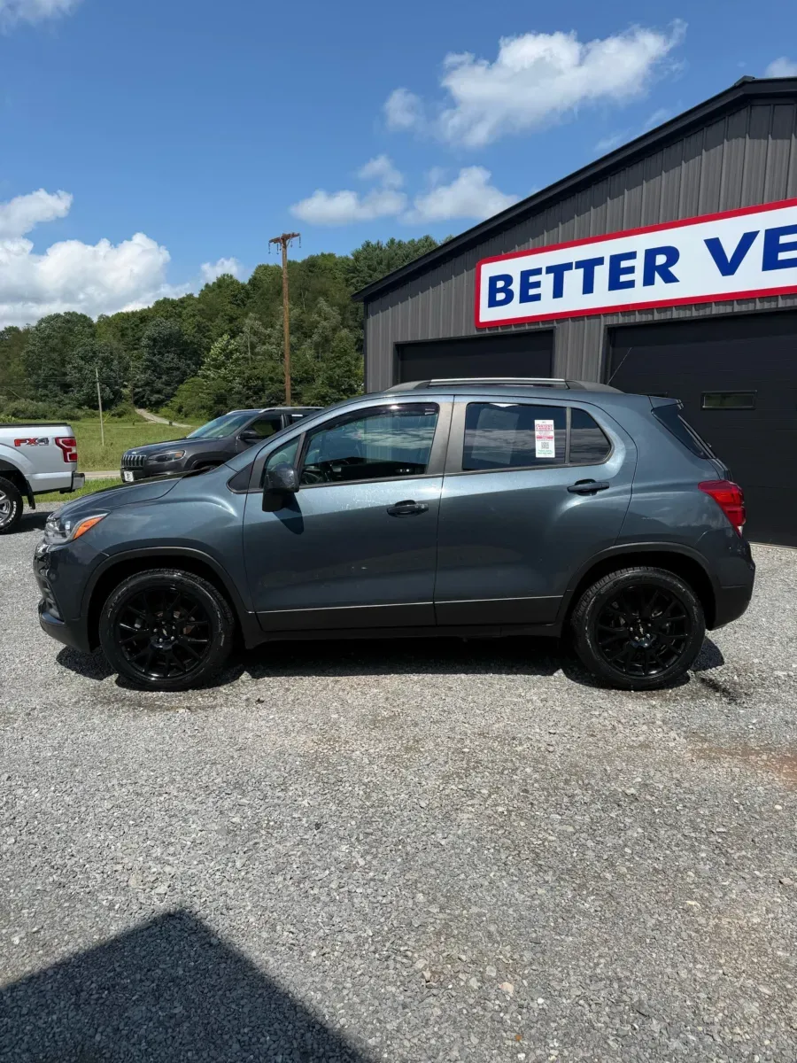 More photos of 2022 Chevrolet Trax AWD LT at Number One Auto Sales, WV