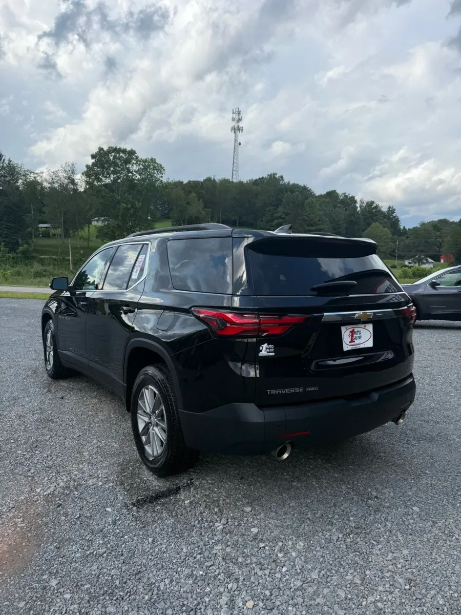 Another view of 2022 Chevrolet Traverse AWD LT for sale in Buckhannon, WV at Number One Auto Sales