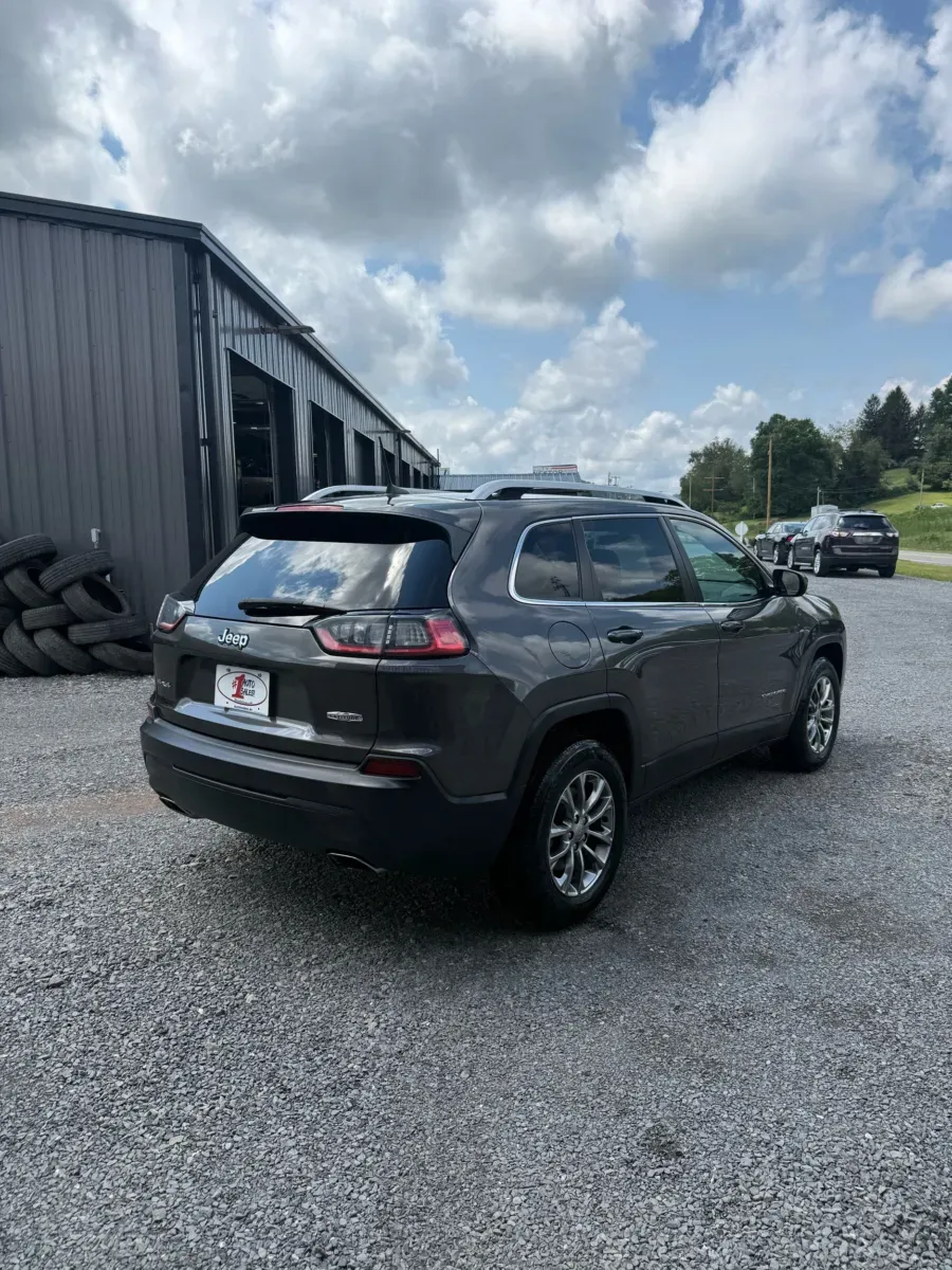 More photos of 2019 Jeep Cherokee Latitude Plus 4x4 at Number One Auto Sales, WV