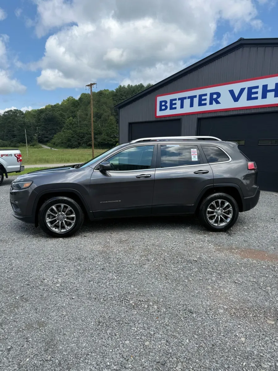 More photos of 2019 Jeep Cherokee Latitude Plus 4x4 at Number One Auto Sales, WV