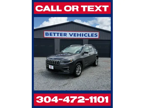 Gray 2019 Jeep Cherokee Latitude Plus 4x4 for sale in Buckhannon, WV
