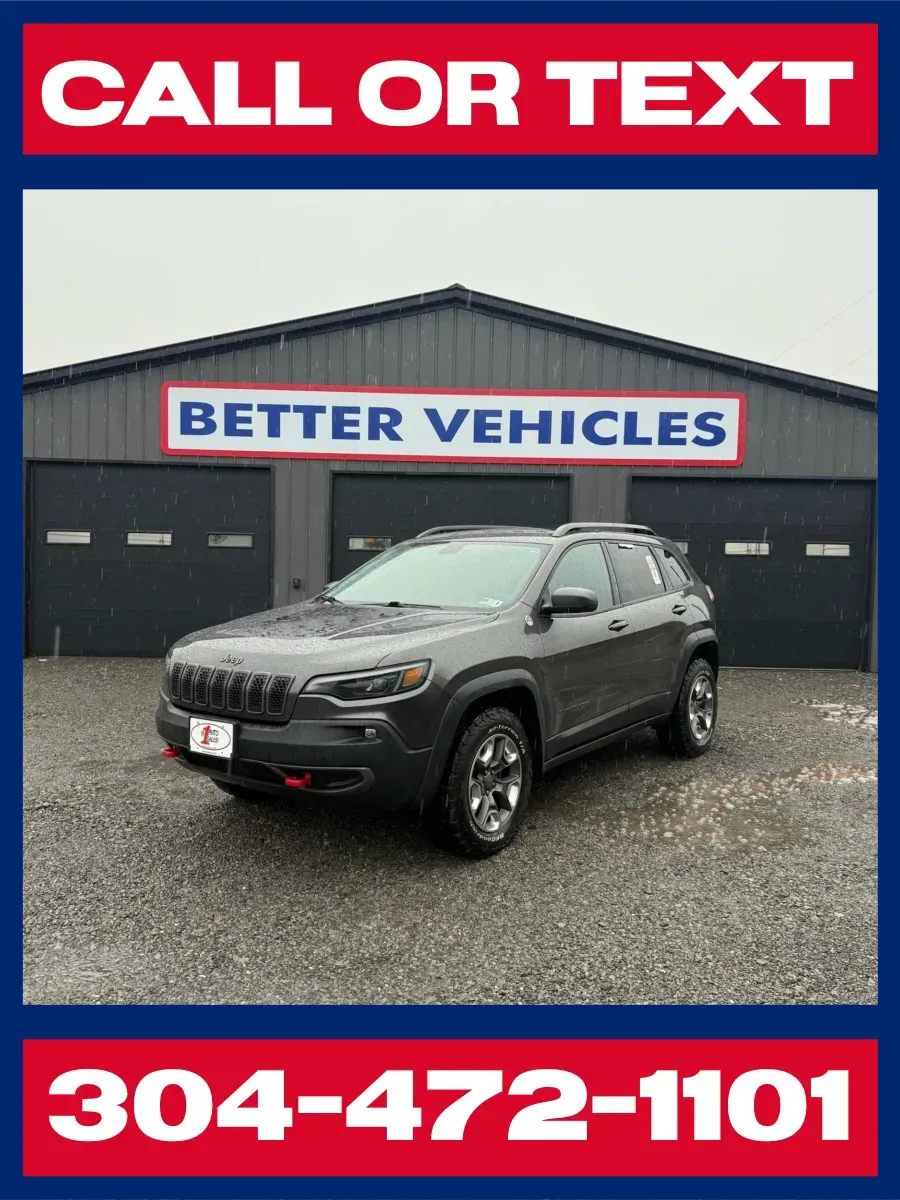 Black 2019 Jeep Cherokee Trailhawk 4x4 for sale in Buckhannon, WV