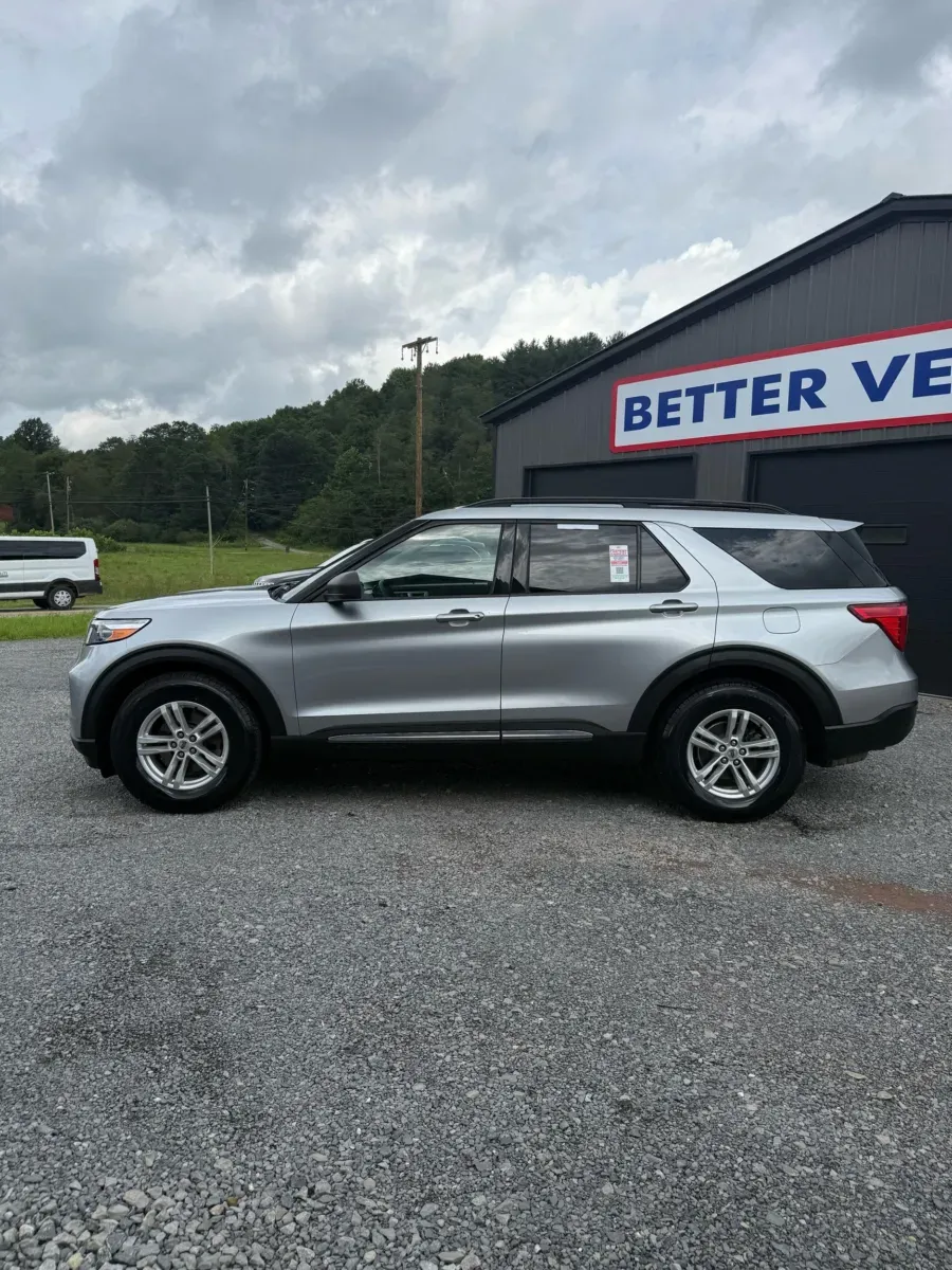 More photos of 2021 Ford Explorer XLT 4WD at Number One Auto Sales, WV