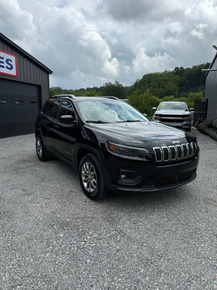 Photos of 2020 Jeep Cherokee Latitude Lux 4x4 for sale in Buckhannon, WV at Number One Auto Sales