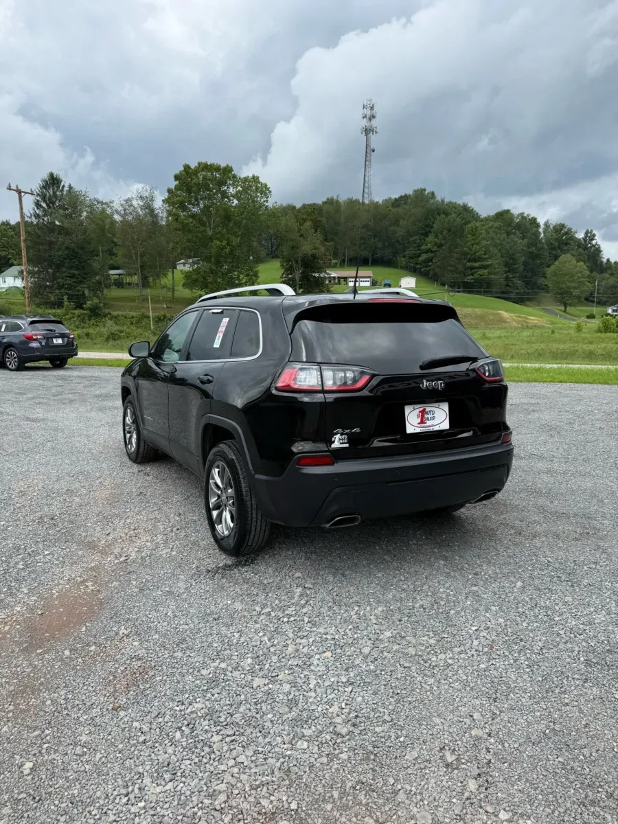Another view of 2020 Jeep Cherokee Latitude Lux 4x4 for sale in Buckhannon, WV at Number One Auto Sales