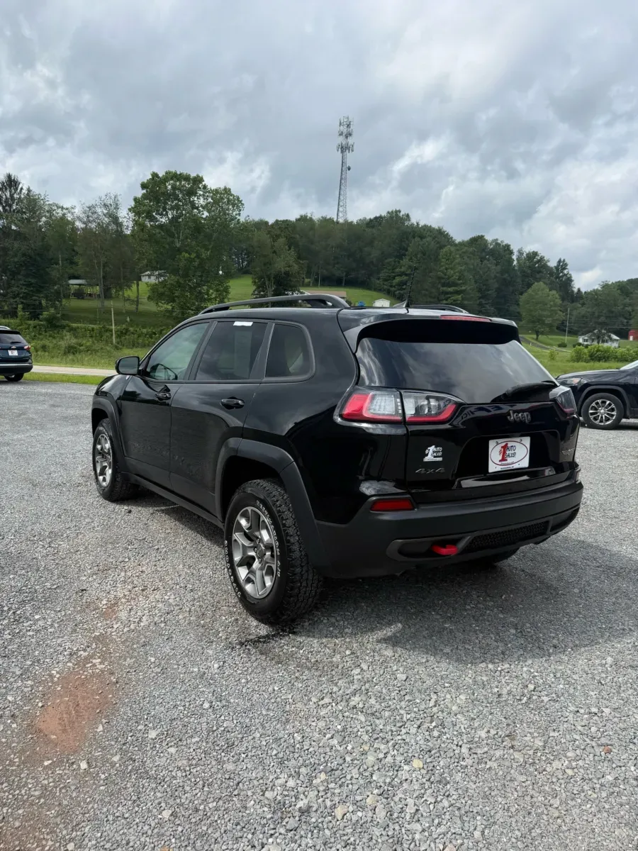Another view of 2022 Jeep Cherokee Trailhawk 4x4 for sale in Buckhannon, WV at Number One Auto Sales