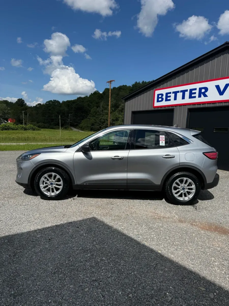 More photos of 2022 Ford Escape SE at Number One Auto Sales, WV