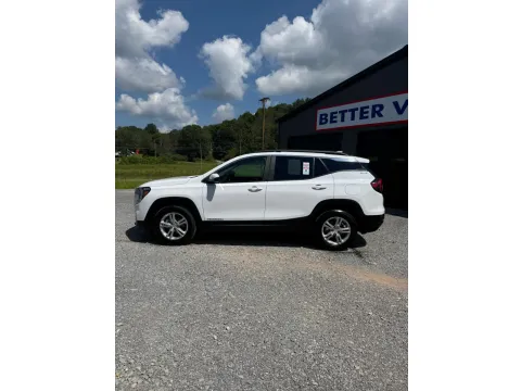 More photos of 2022 GMC Terrain AWD SLE at Number One Auto Sales, WV