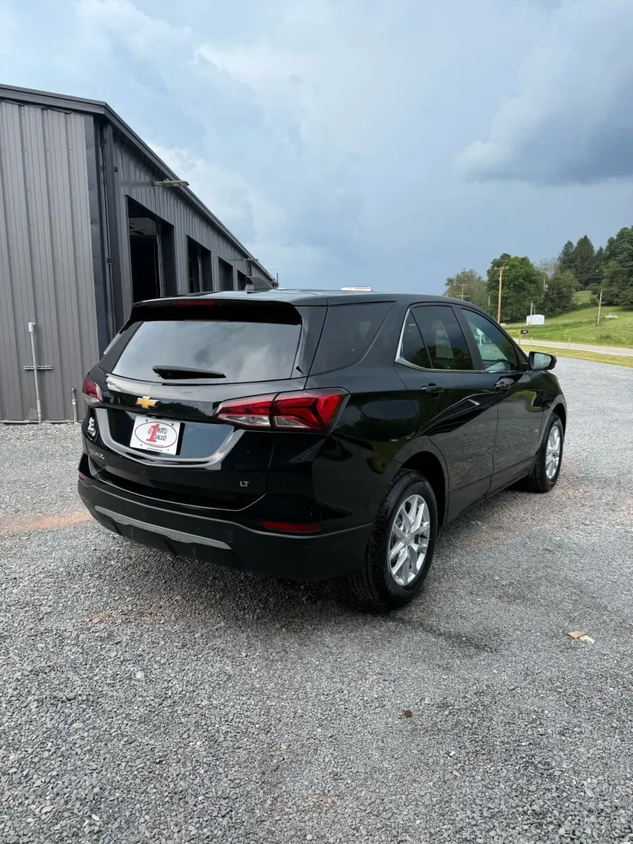 More photos of 2022 Chevrolet Equinox LT at Number One Auto Sales, WV