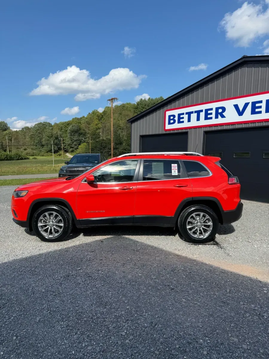 More photos of 2021 Jeep Cherokee Latitude Lux 4x4 at Number One Auto Sales, WV