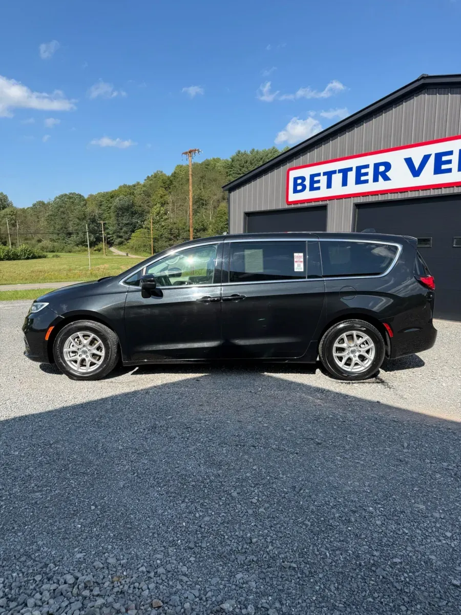 More photos of 2023 Chrysler Pacifica Touring L at Number One Auto Sales, WV