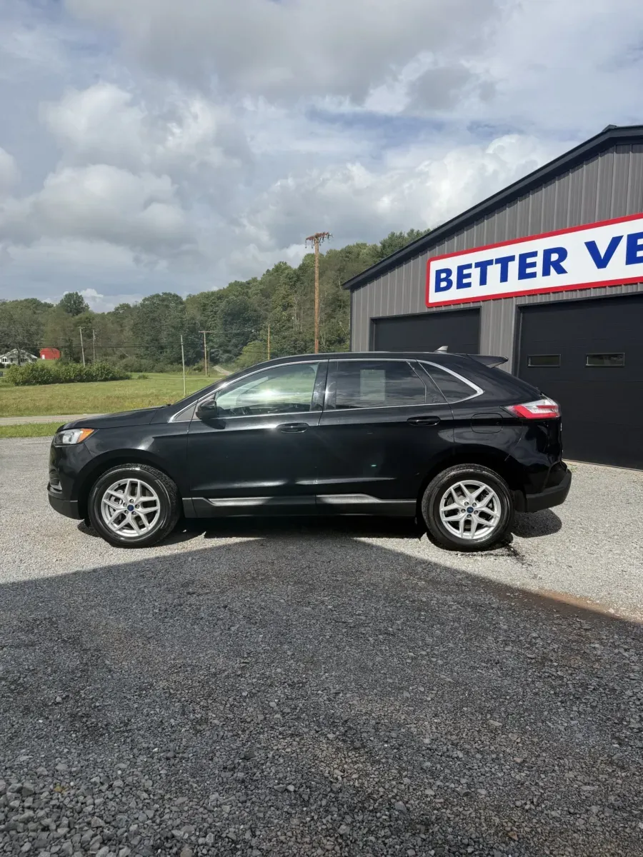 More photos of 2022 Ford Edge SEL AWD at Number One Auto Sales, WV