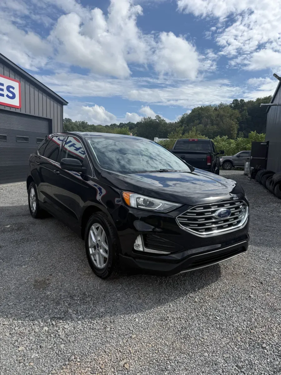 Photos of 2022 Ford Edge SEL AWD for sale in Buckhannon, WV at Number One Auto Sales