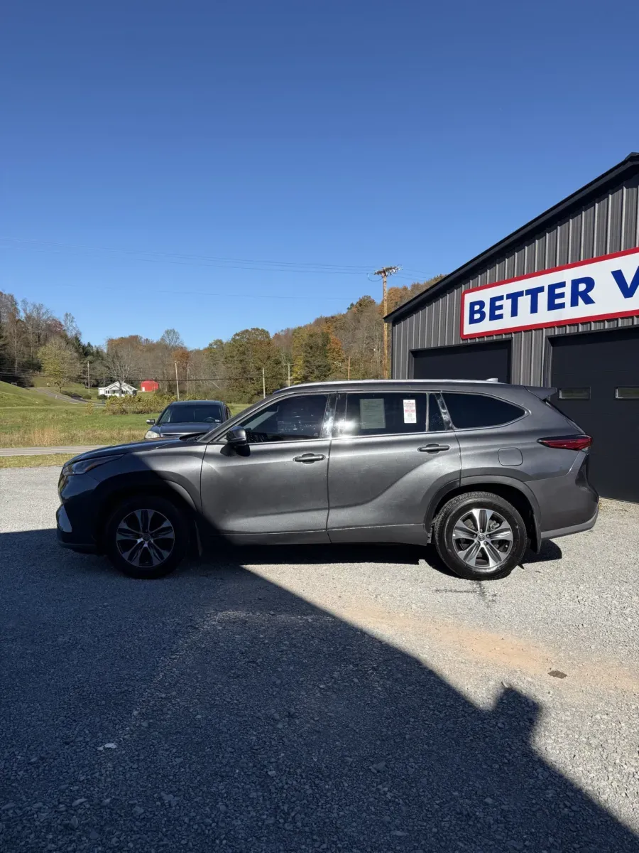 More photos of 2021 Toyota Highlander XLE AWD at Number One Auto Sales, WV