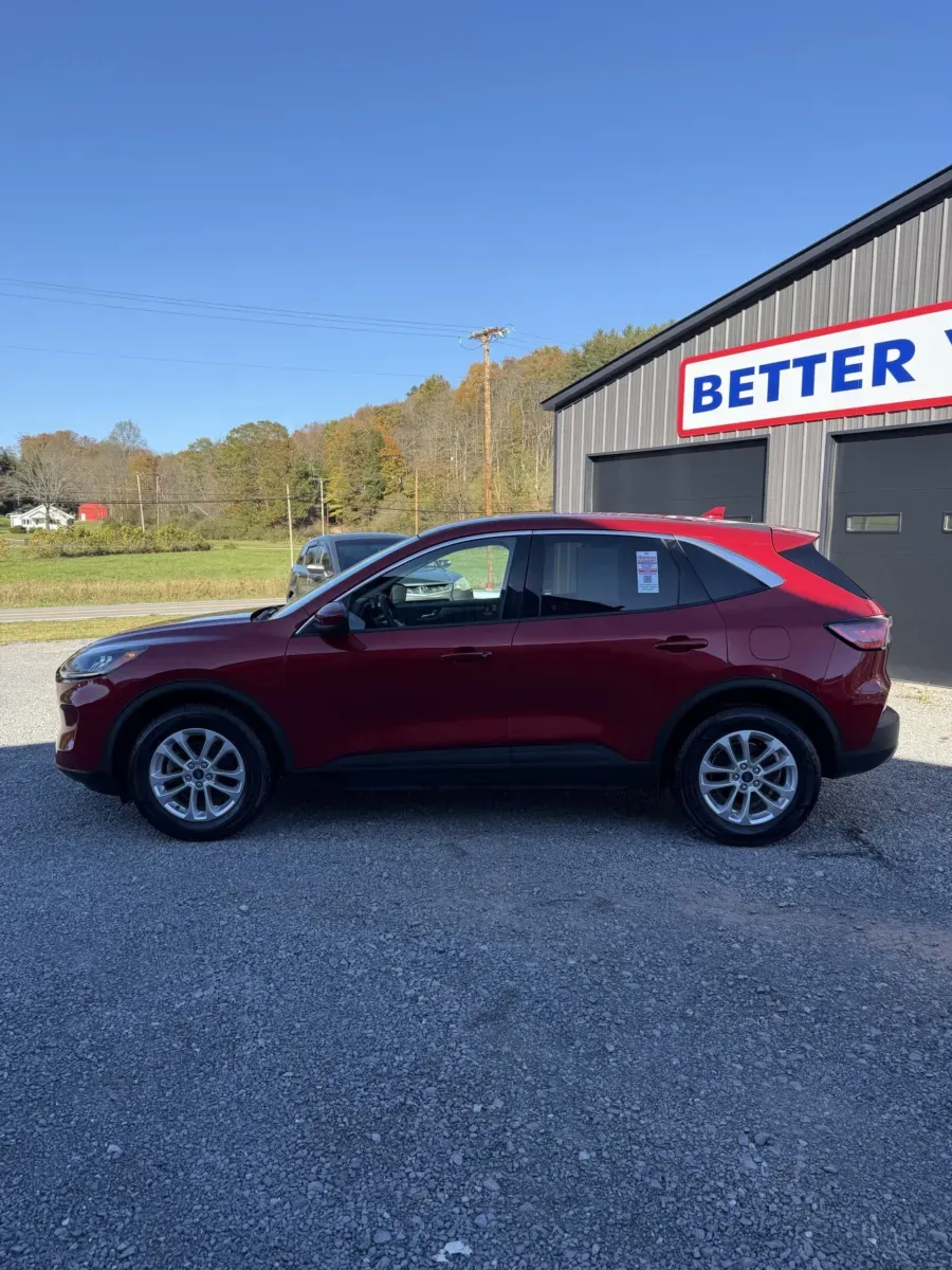 More photos of 2020 Ford Escape SE AWD at Number One Auto Sales, WV