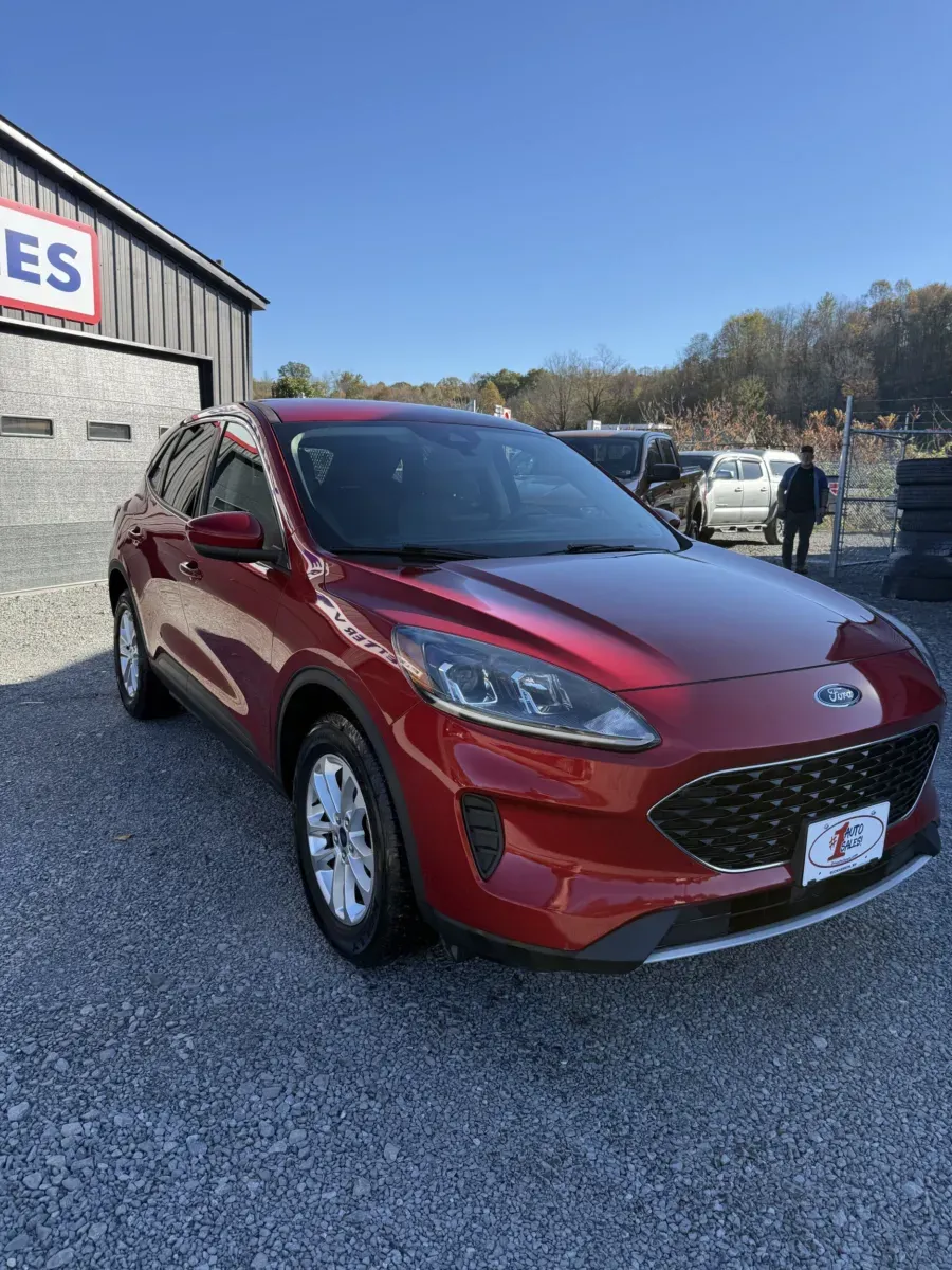 Photos of 2020 Ford Escape SE AWD for sale in Buckhannon, WV at Number One Auto Sales