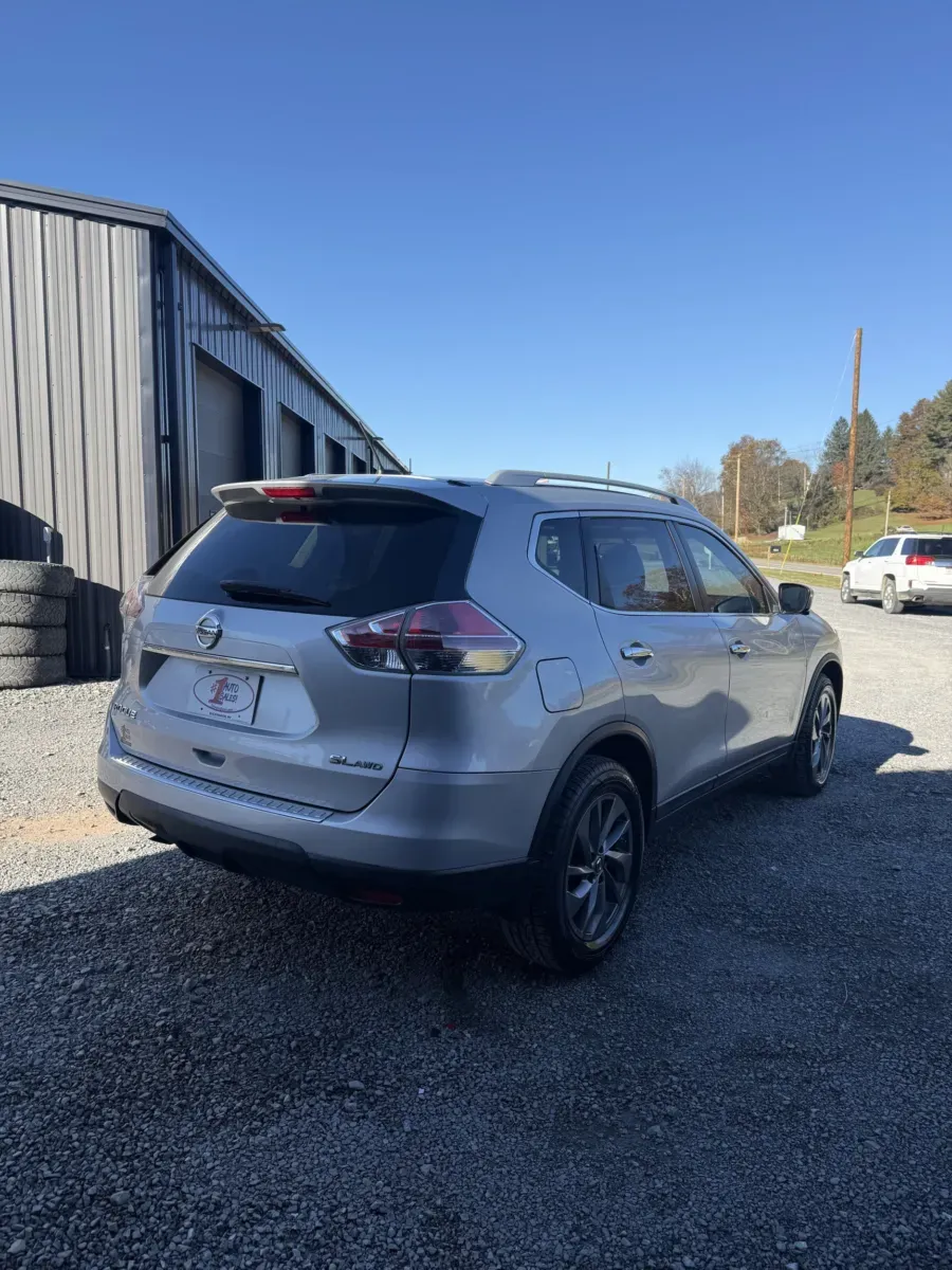 More photos of 2016 Nissan Rogue SL AWD at Number One Auto Sales, WV