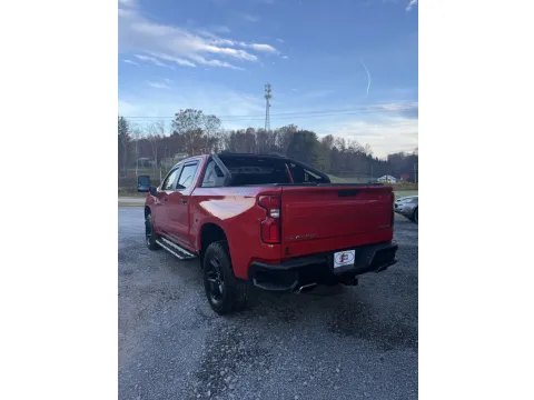 Another view of 2019 Chevrolet Silverado 1500 Trail Boss Z-71 Crew Cab 4x4 for sale in Buckhannon, WV at Number One Auto Sales