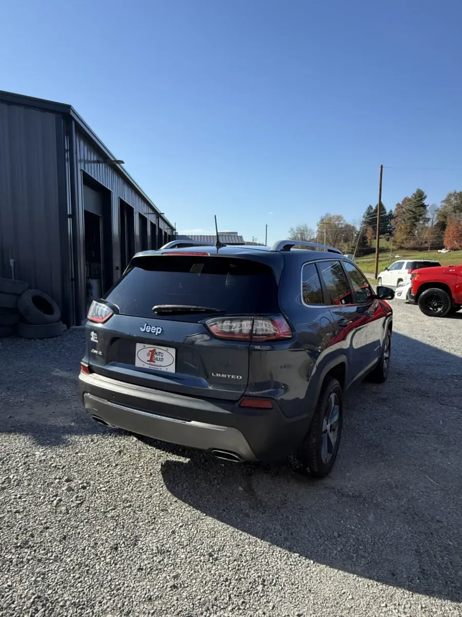 More photos of 2019 Jeep Cherokee Limited 4x4 at Number One Auto Sales, WV