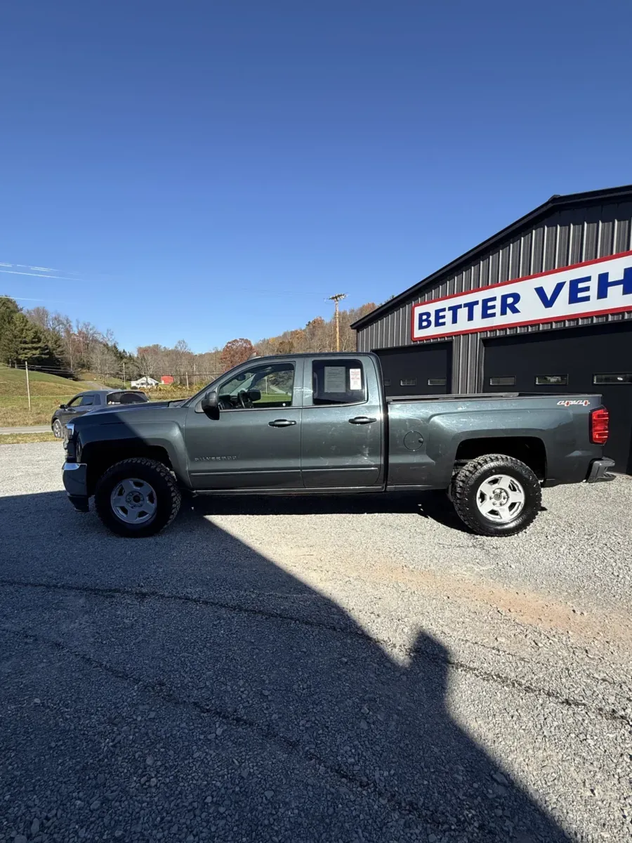More photos of 2017 Chevrolet Silverado 1500 LT Extended Cab 4x4 at Number One Auto Sales, WV