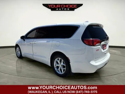 Another view of 2017 Chrysler Pacifica Touring Plus for sale in Waukegan, IL at Your Choice Autos - Waukegan