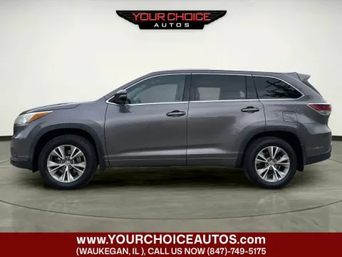 Photos of 2015 Toyota Highlander XLE for sale in Waukegan, IL at Your Choice Autos - Waukegan