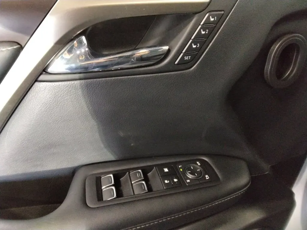 Lexus RX photo 28
