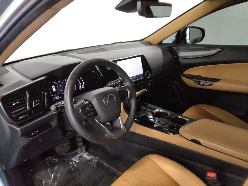 2023 Lexus NX 350 - Photo 34