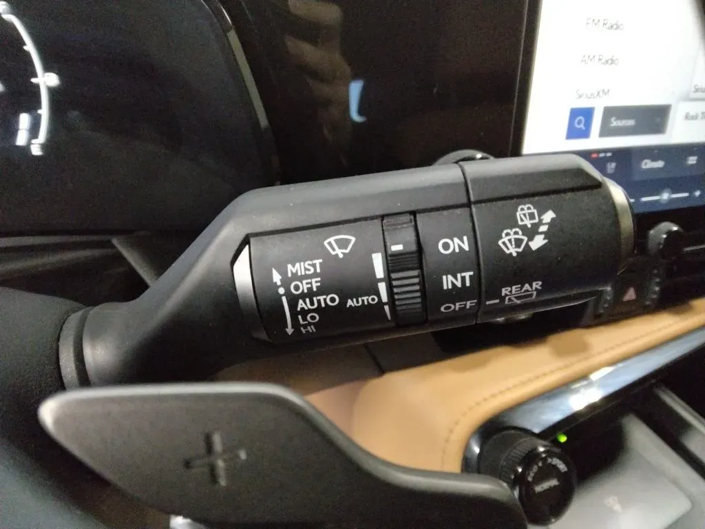 2023 Lexus NX 350 - Photo 18