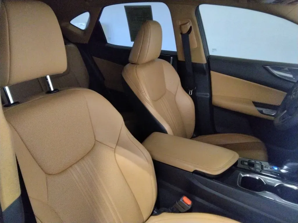 2023 Lexus NX 350 - Photo 46