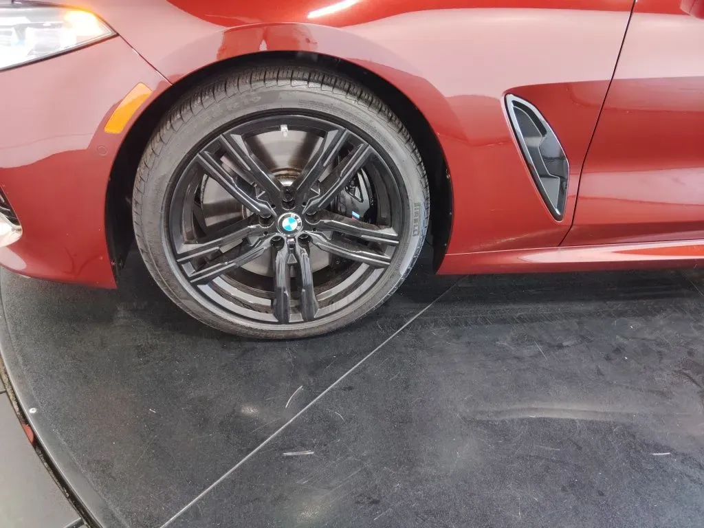 2024 BMW 8 Series M850i - Photo 42