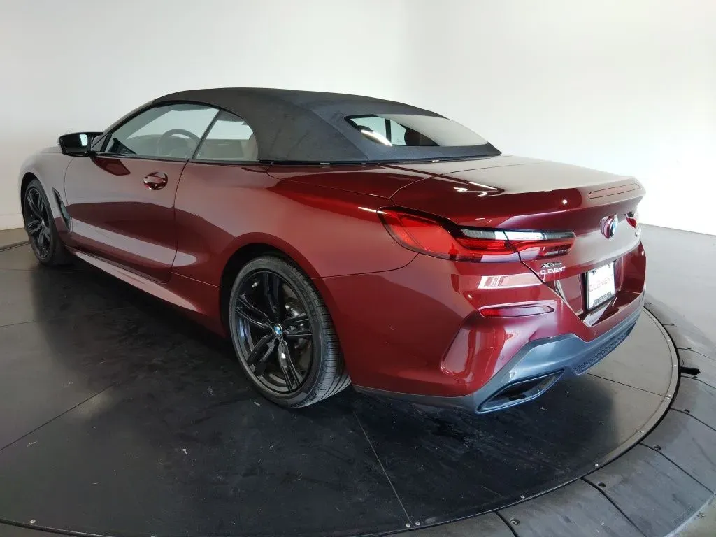 2024 BMW 8 Series M850i - Photo 8