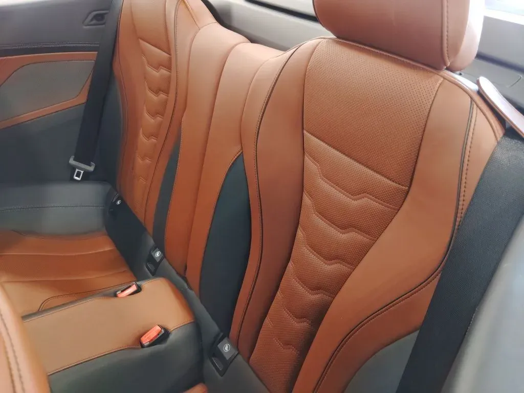 2024 BMW 8 Series M850i - Photo 33