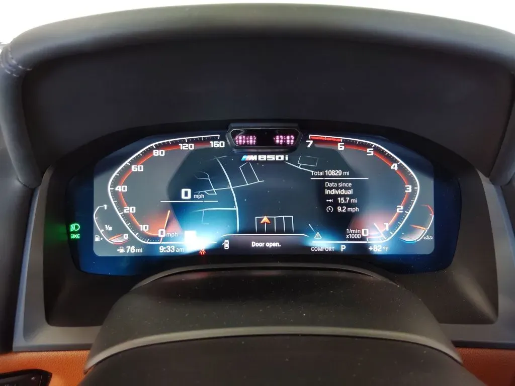 2024 BMW 8 Series M850i - Photo 17
