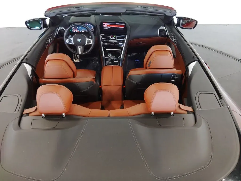 2024 BMW 8 Series M850i - Photo 10
