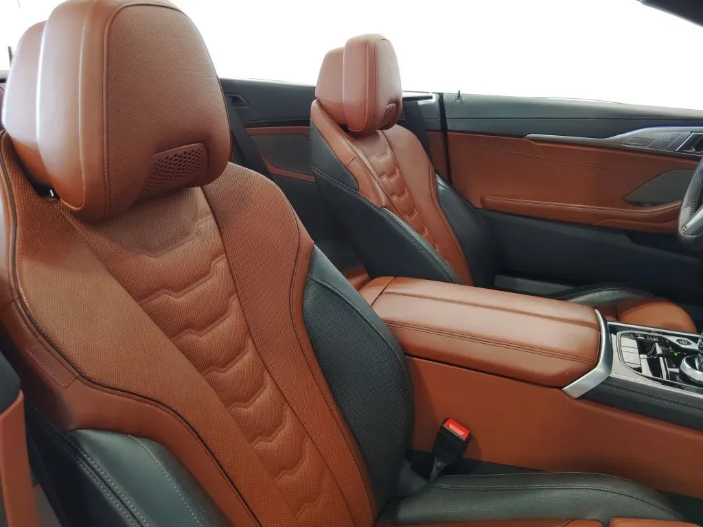 2024 BMW 8 Series M850i - Photo 39